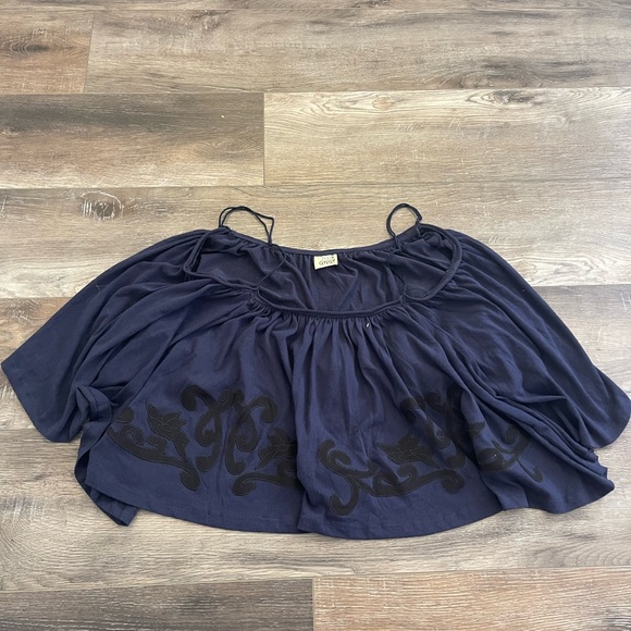 Jaded Gypsy Tops - Jaded Gypsy Elegant Navy Blouse with Black Detailing like new one size